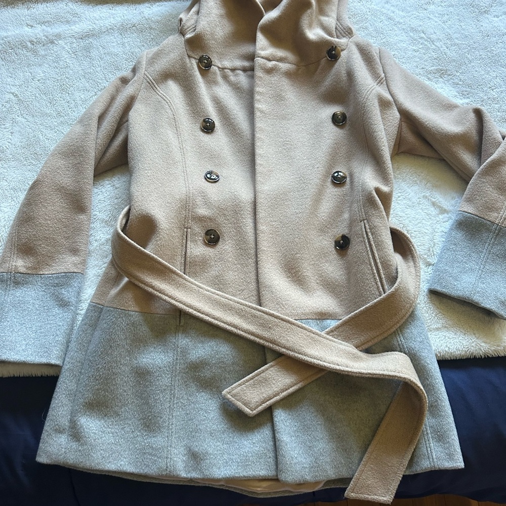 Banana Republic Tan and Cream Coat
